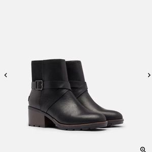 Sorel “Cate” Waterproof ankle boot. Worn twice. Size 10